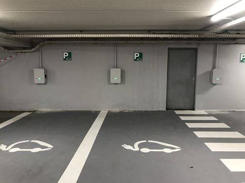 Borne de recharge Parking privé - Saint Raphaël - Var - EDISON GROUPE 